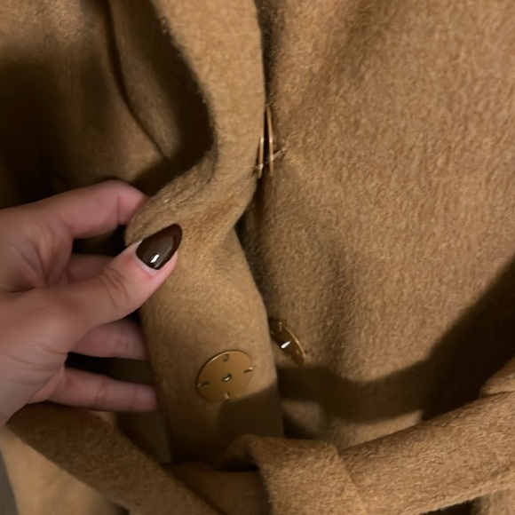 Classic camel coat - Picture 2 of 3